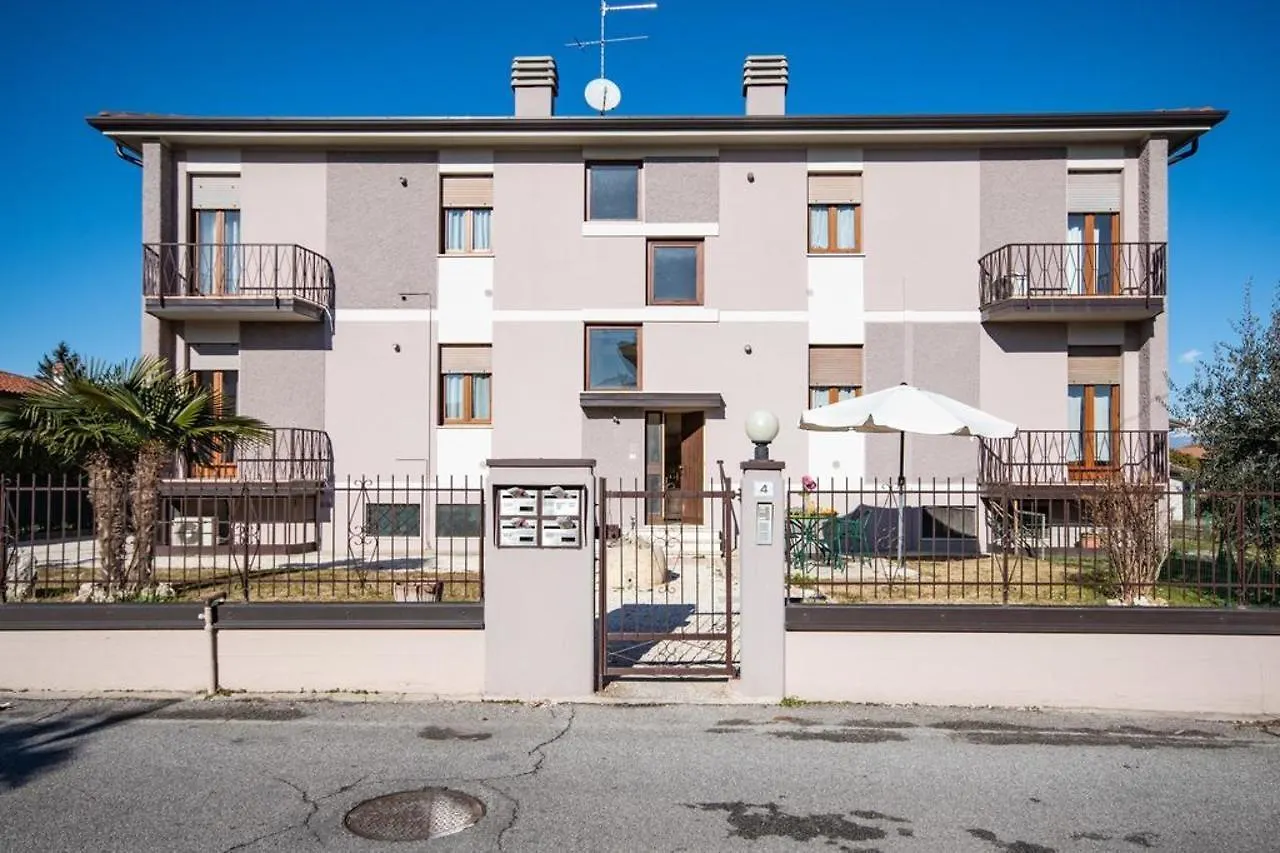 Isa Apartment 3 location